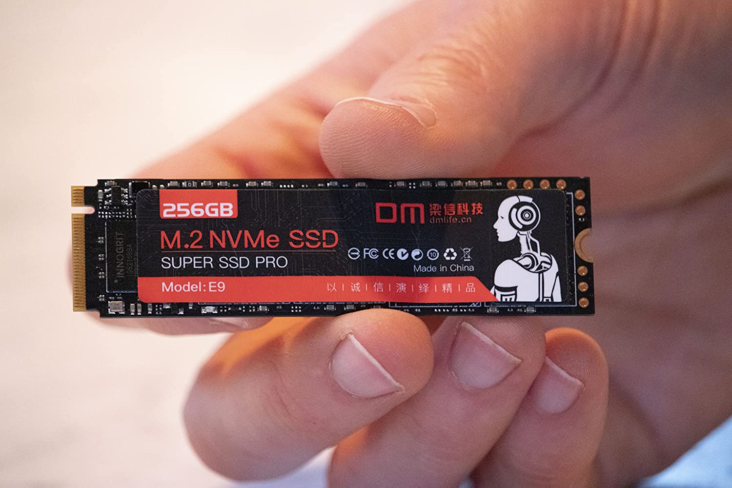 Internal M.2 High Speed NVMe SSD – Dynon Metrics®